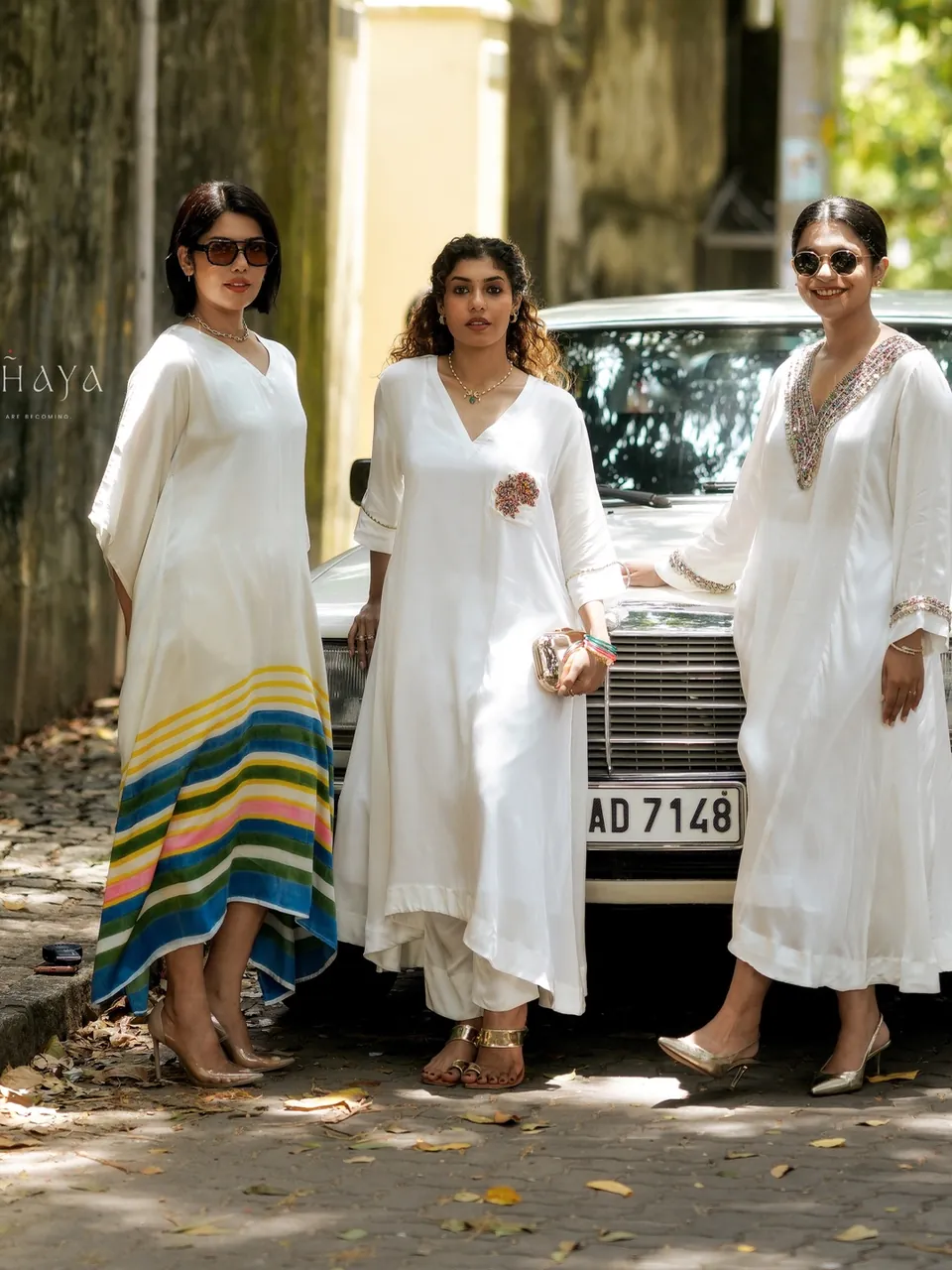 Ivory rosette kurta set, Kurta with embroidered pocket, with trousers